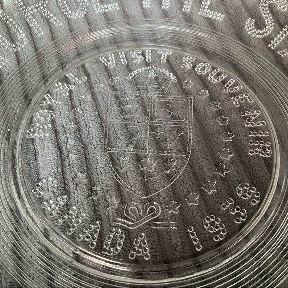 Commemorate Glasse Plate - Picture 3 of 4